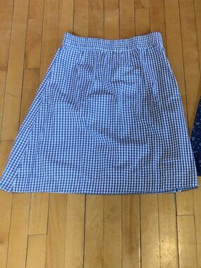 Country Store Cotton Skirts. Size Large, NEW